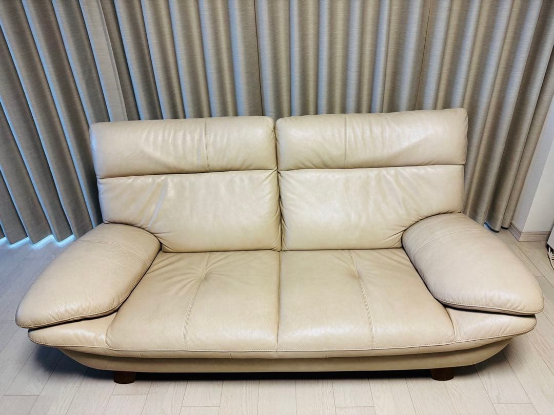 【送料込み】カリモク ZT8312レザー 2人掛けソファ（使用に問題なし）