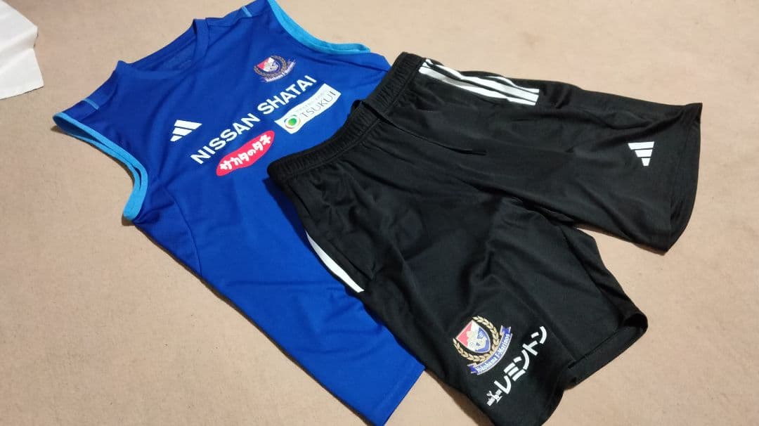 横浜Fマリノス ノースリーブウェア＆パンツ サッカーアディダスadidas