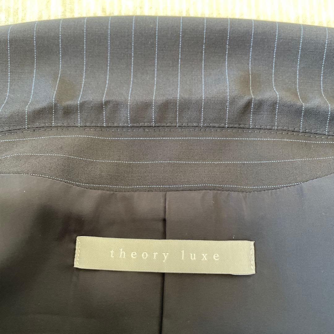 美品theory luxeセオリーリュクス　パンツスーツ濃紺xピンストライプ38