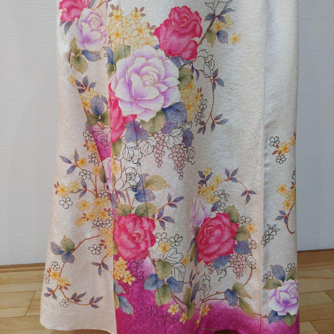 振袖 薔薇柄　クリームホワイト　後ろ背中編込み　ロングワンピース