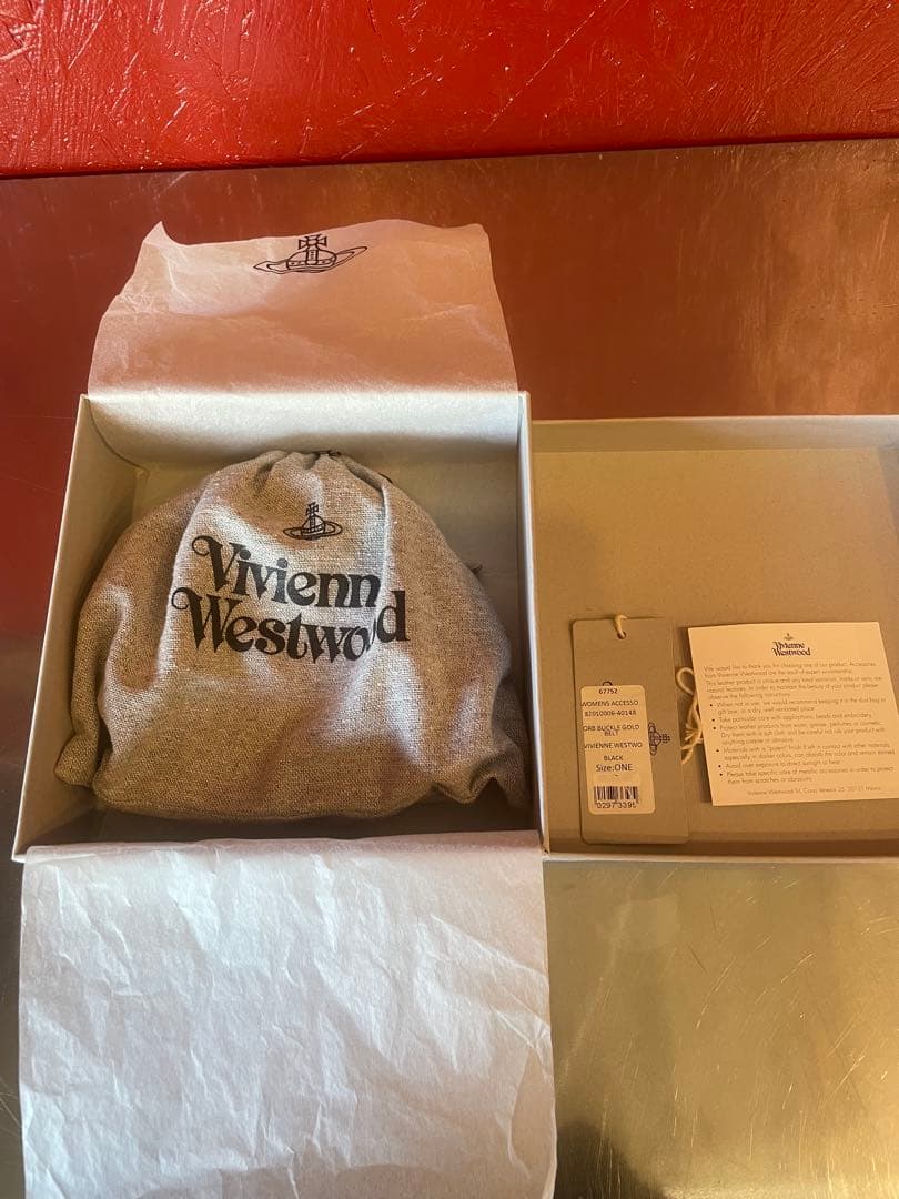 vivienne westwood ゴールドベルト　オーブ
