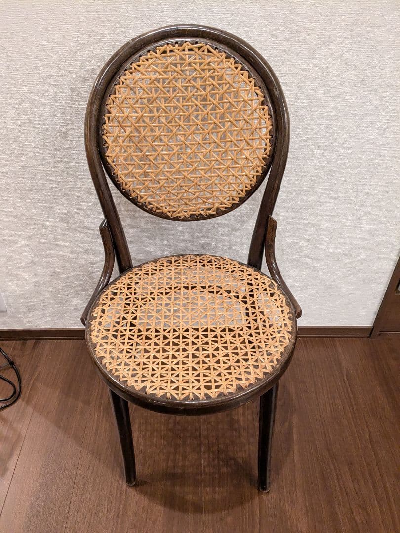 AIDEC　アンティークチェア　籐の椅子　曲げ木　ラタン