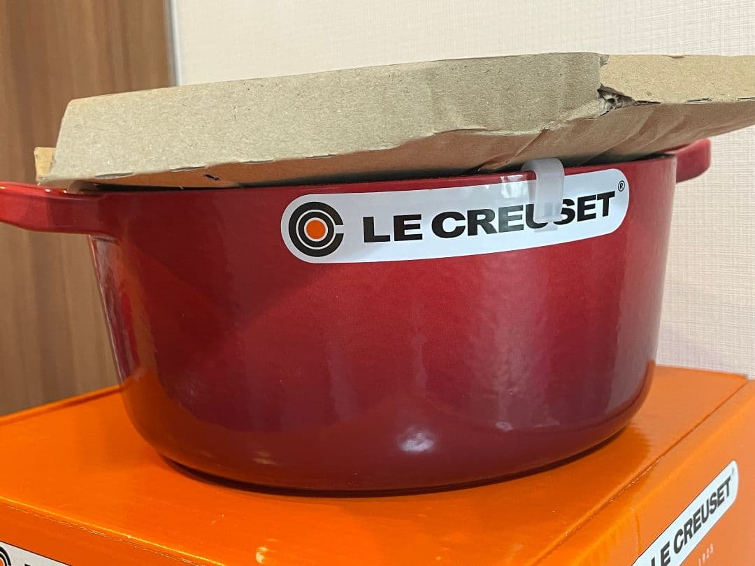【新品・未使用】ル・クルーゼ　ココット・ロンド 22 cm チェリーレッド