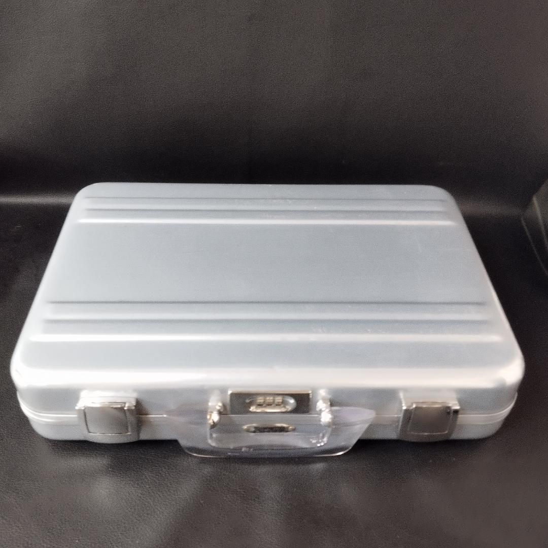 ZERO HALLIBURTON アルミハードケース クリアハンドル