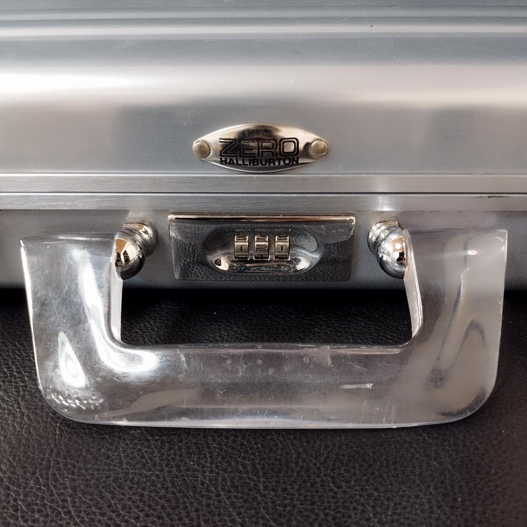 ZERO HALLIBURTON アルミハードケース クリアハンドル