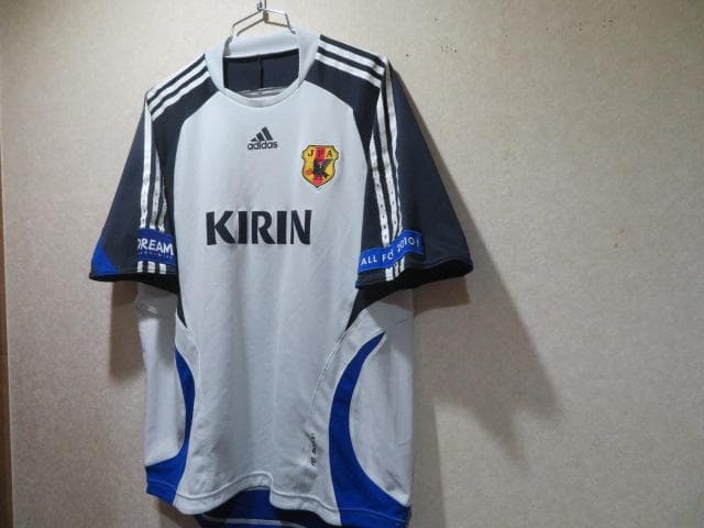 支給品　日本代表　キリンKIRIN　アディダス　半袖ユニフォーム