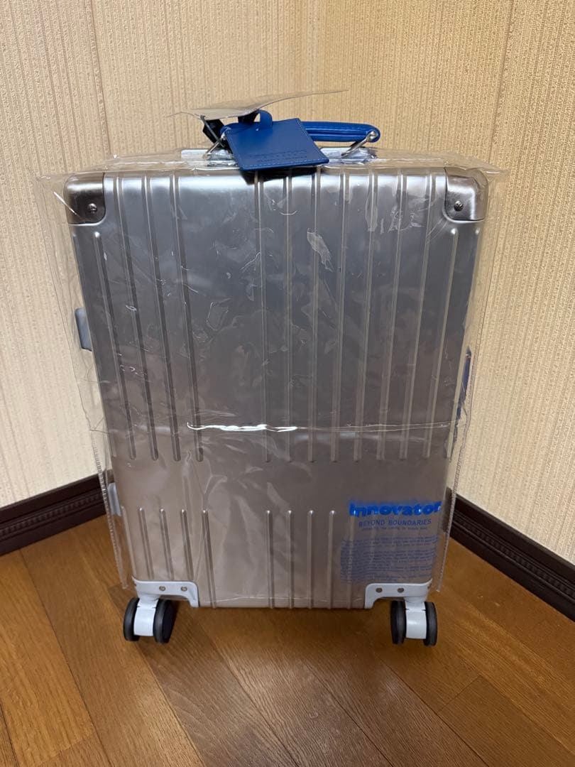 新品 イノベーター 36L 機内持込み スーツケース　アルミ　キャリー