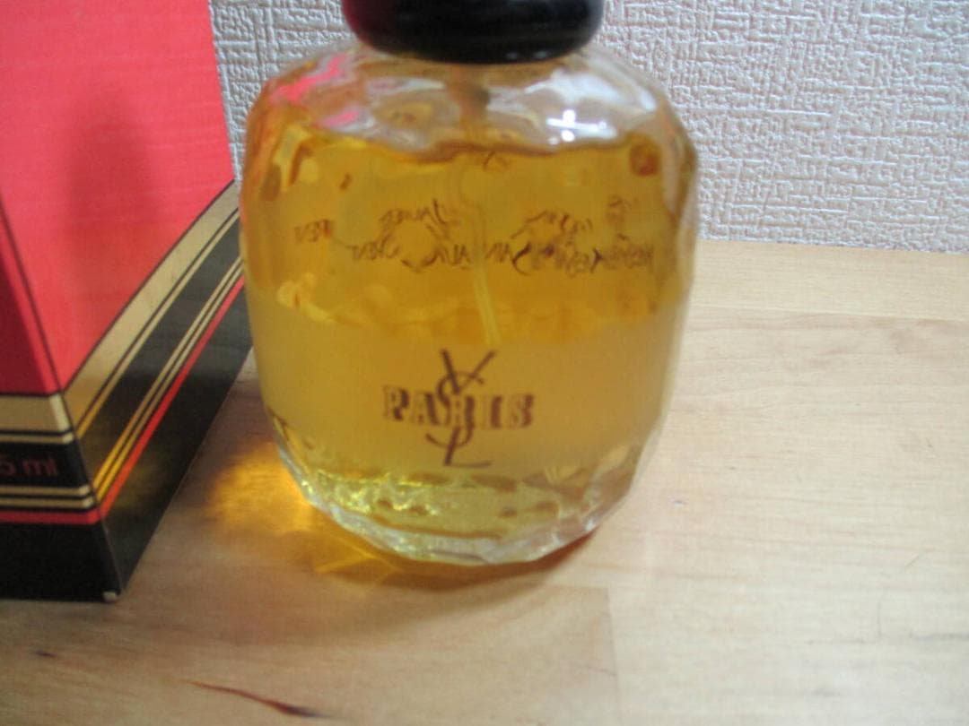 イヴサンローラン　パリ　１２５ｍｌ　ＥＤＴ　未使用品