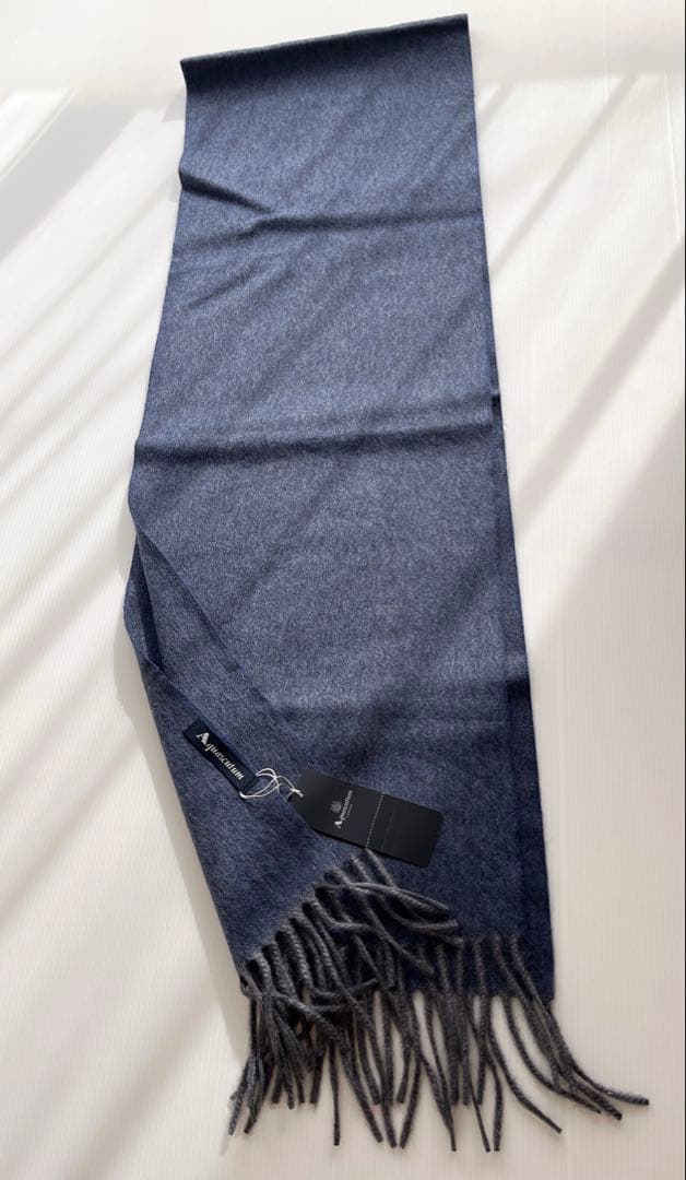 【新品タグ付き】Aquascutum ダークブルー カシミヤマフラー
