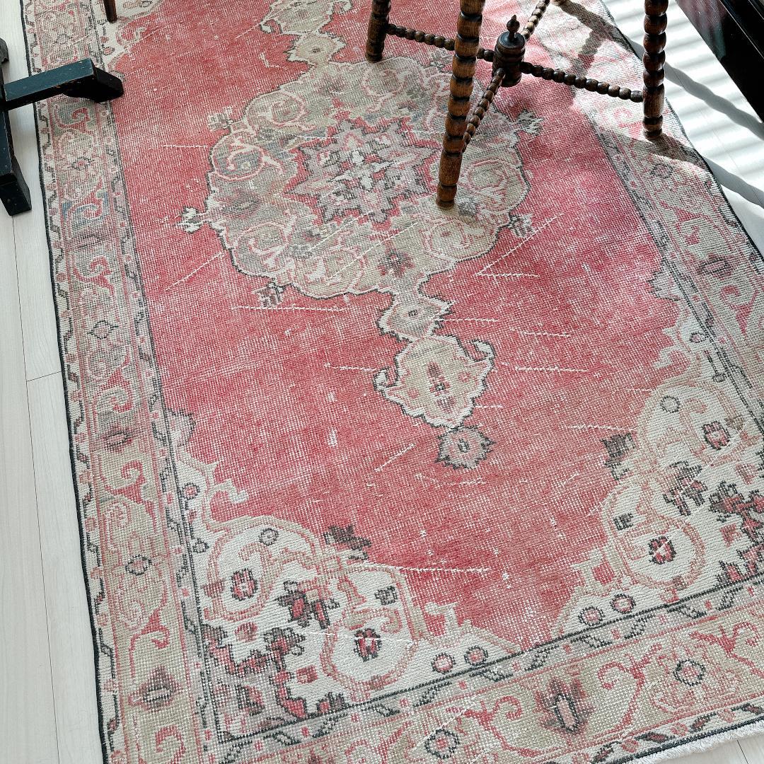 トルコヴィンテージラグ A91 レア コーラルピンク ベージュ ブルーグレー