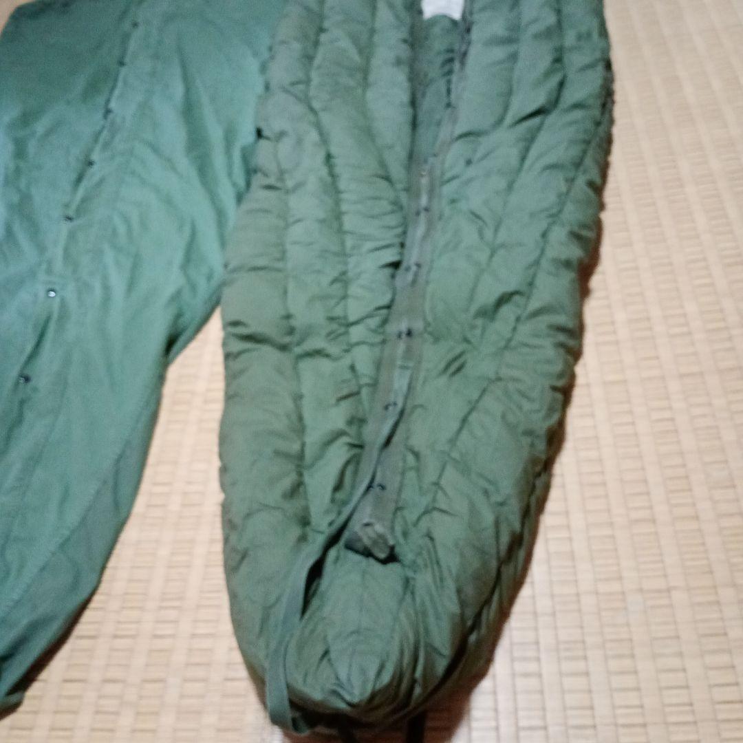 【米軍放出品】　寝袋/羽毛 ＆ 寝袋カバー　MOUNTAIN REGULAR