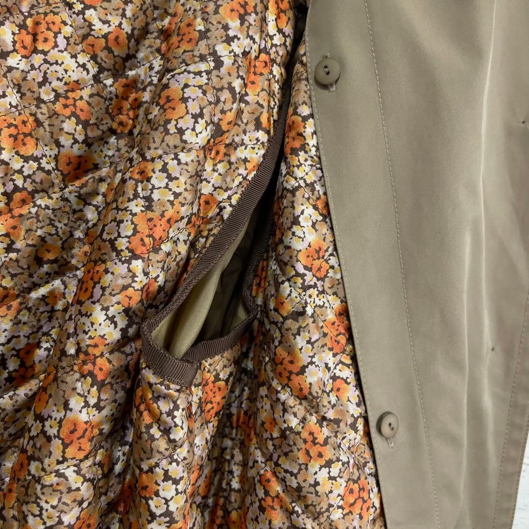 ☆大きいサイズ・5L☆23区 フラワー柄ライナー付きトレンチコート　美品　48