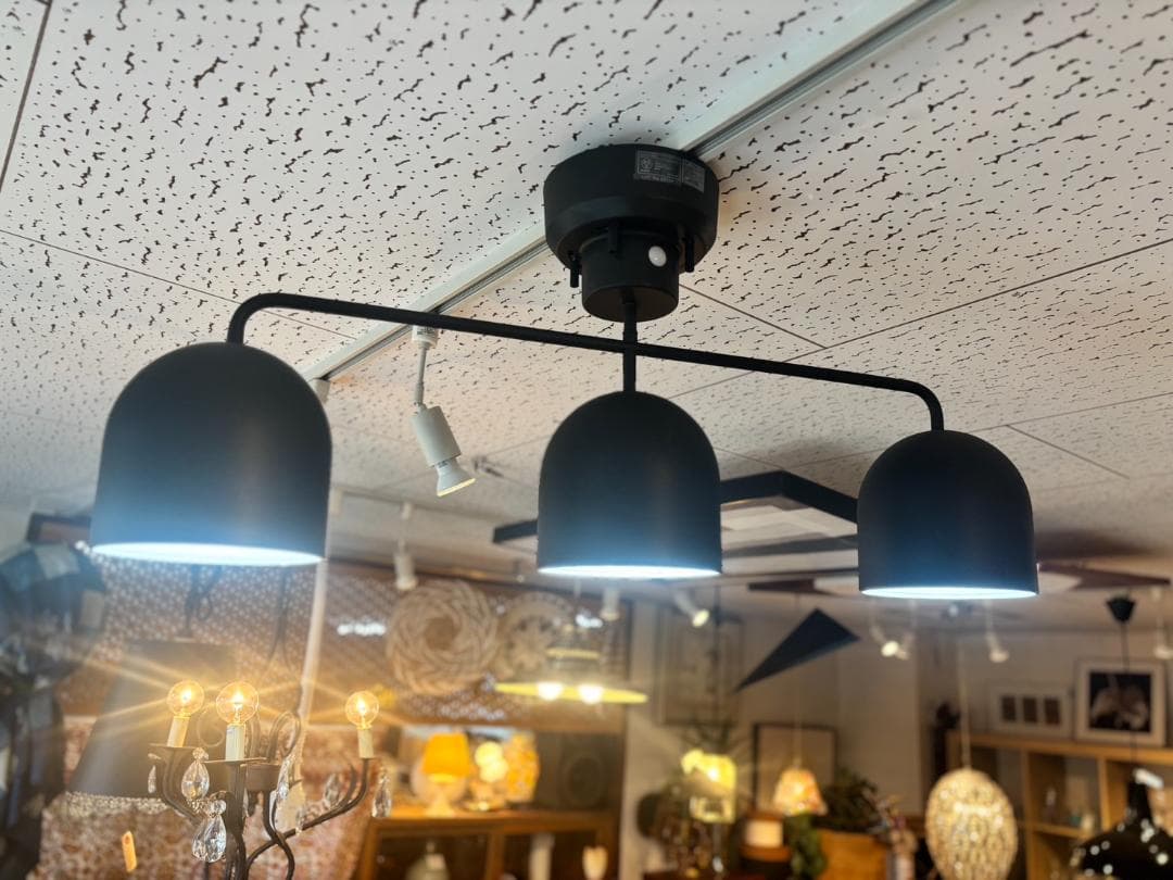 展示品 / リモコン付きシーリングライト / 3灯 / schon / 天井照明