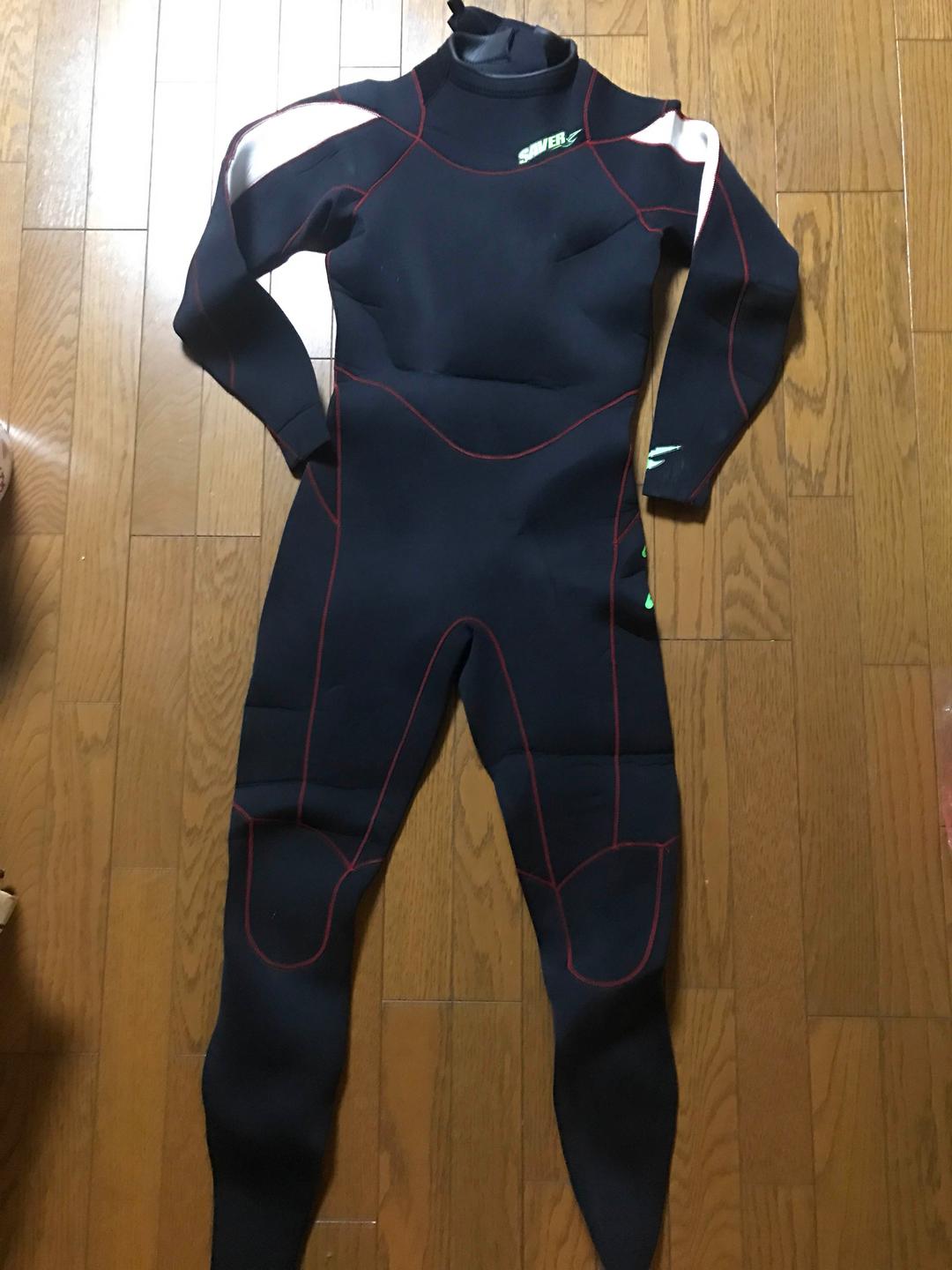 ウエットスーツ