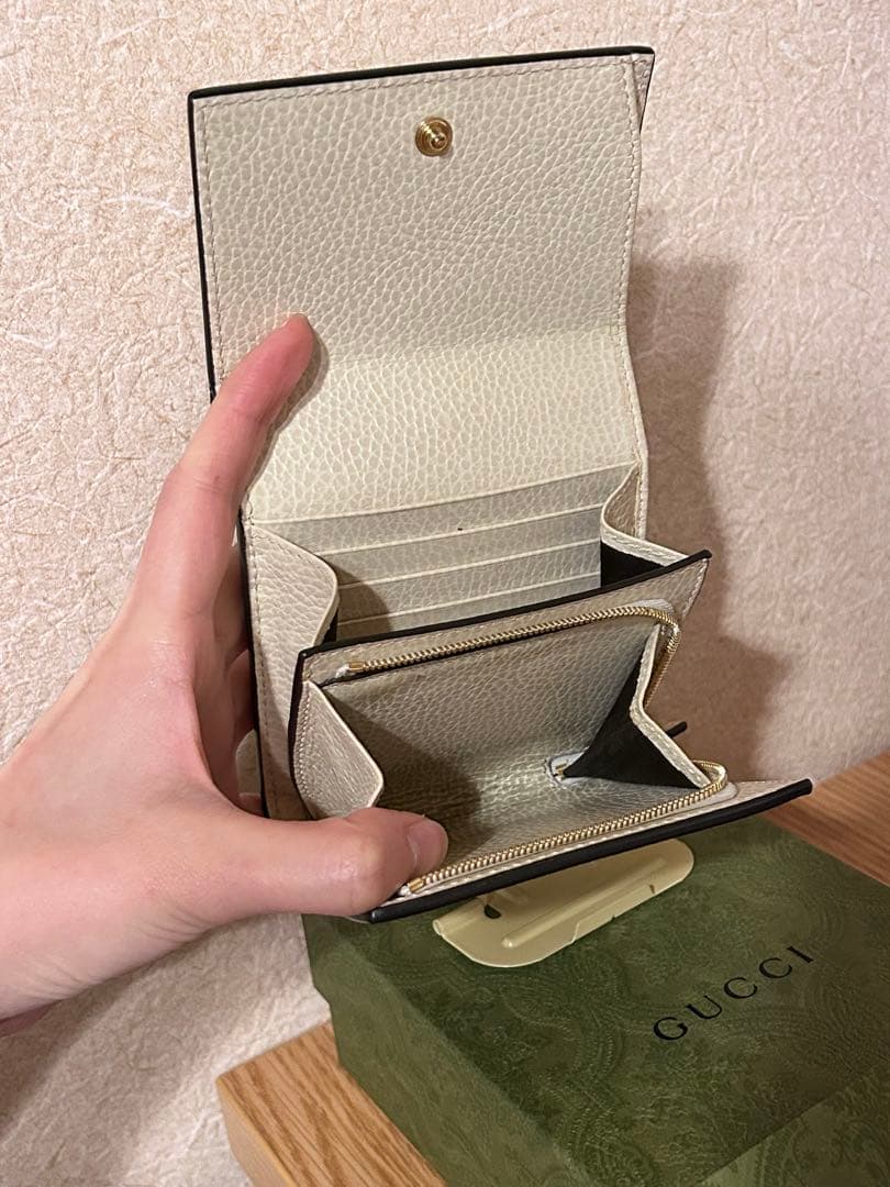 GUCCI 二つ折り財布 ホワイト/グレー