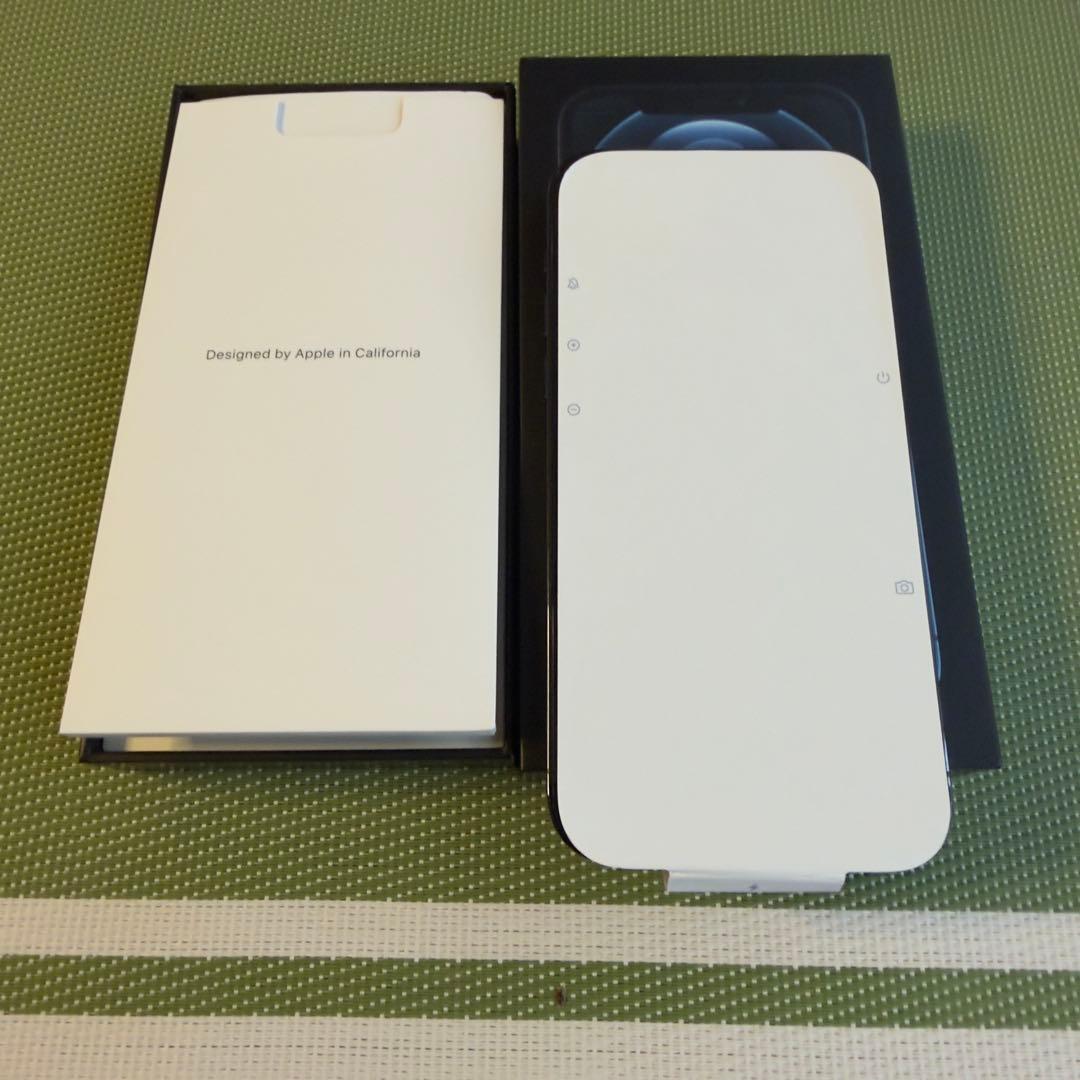 雪　Apple iPhone 12 Pro 128gb