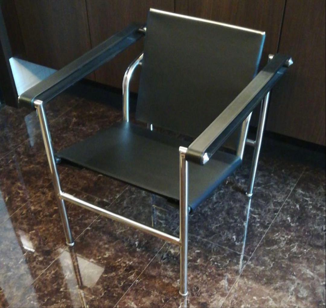 ル・コルビジェ　LC1　スリングチェア　バスキュラントチェア