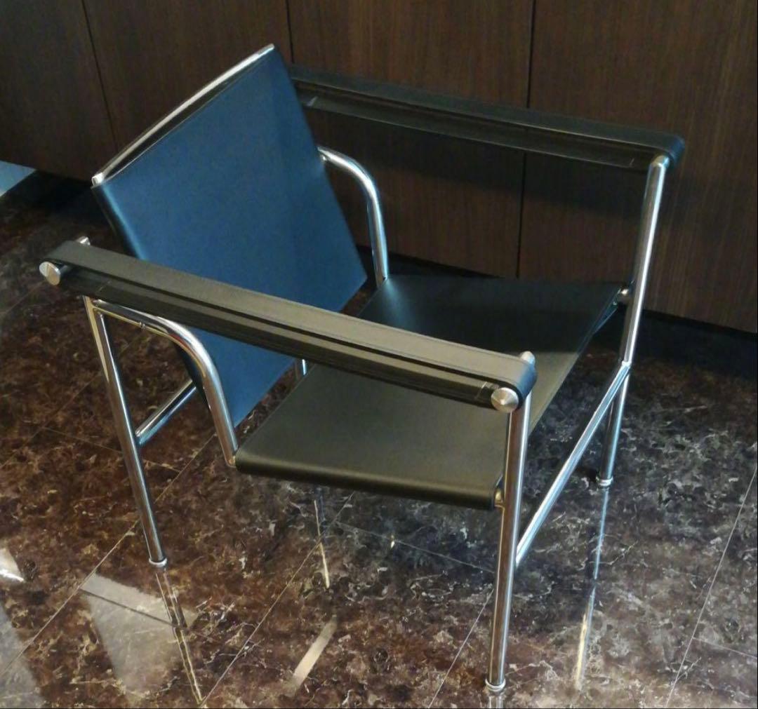 ル・コルビジェ　LC1　スリングチェア　バスキュラントチェア