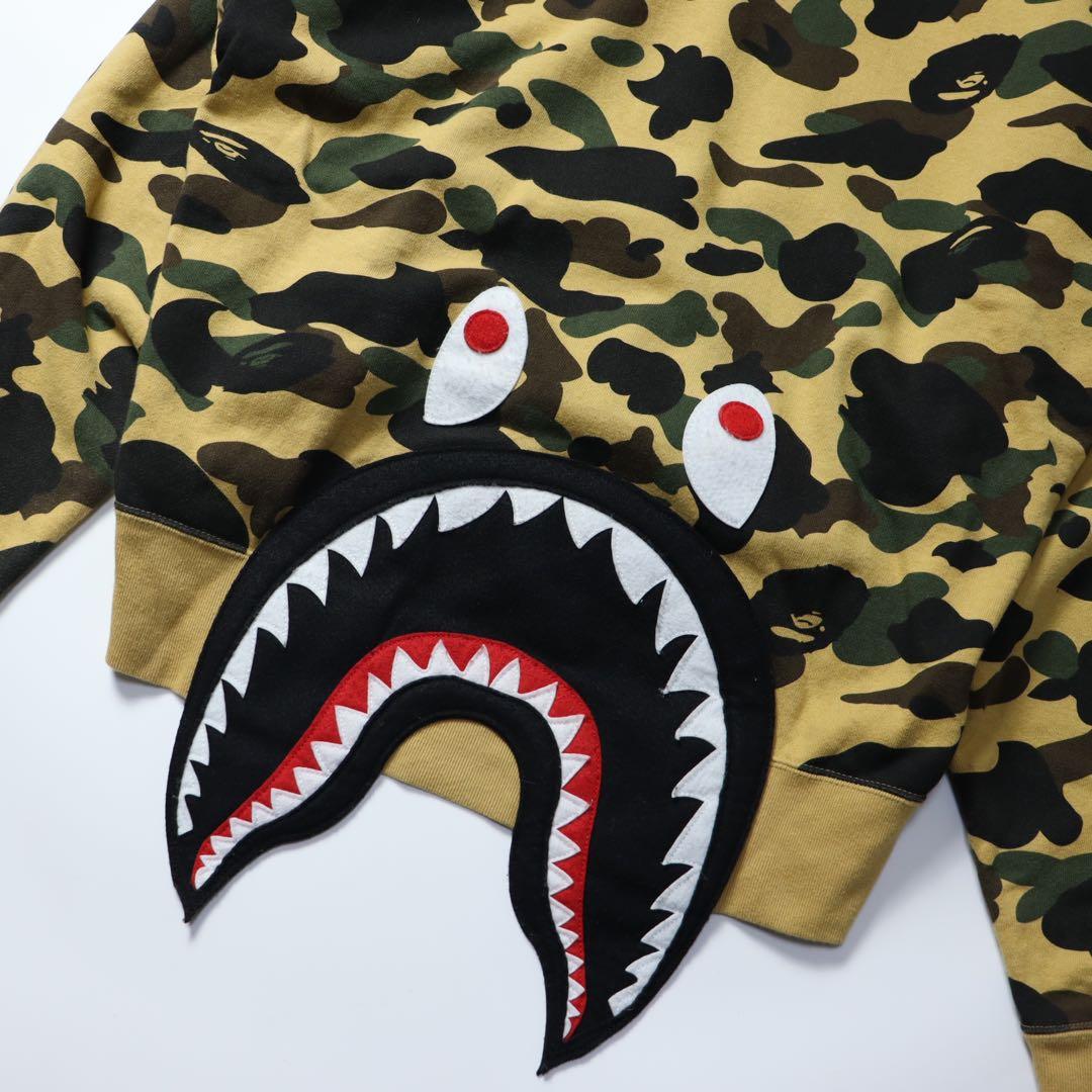 レア　A BATHING APE エイプ　1st カモ シャーク パーカー