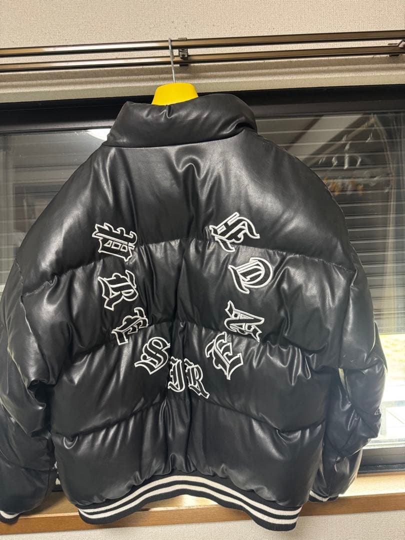 Reakinsse ブラック ダウンジャケット じゅ