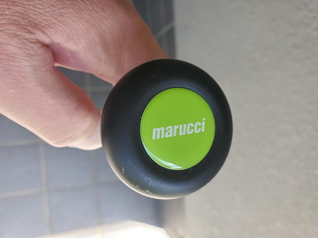 Marucci Cusher 19 バット ブラック/グリーン