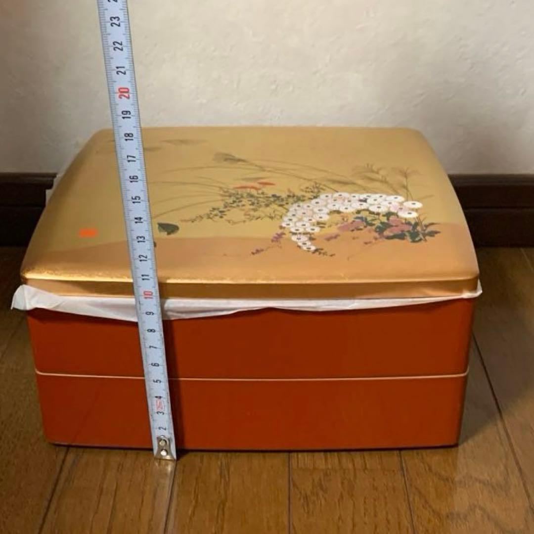 金色の重箱 花柄 漆器 高さ約10cm縦横24cm