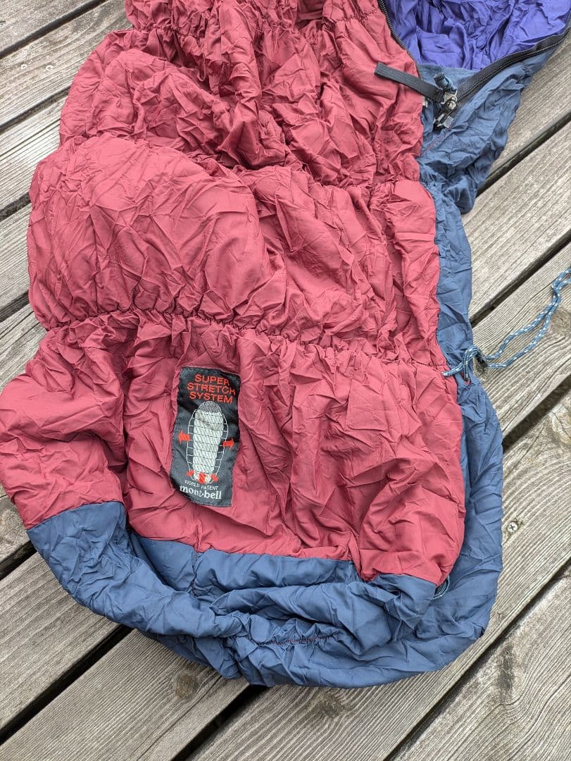 （はなからぎゅうにゅうさん）モンベル シェラフ mont-bell Burrow