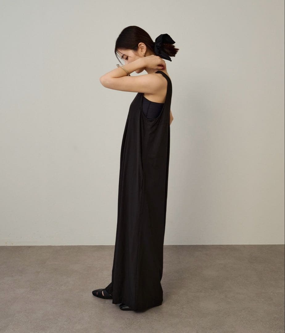 omekashi アメスリオールインワン　ブラック