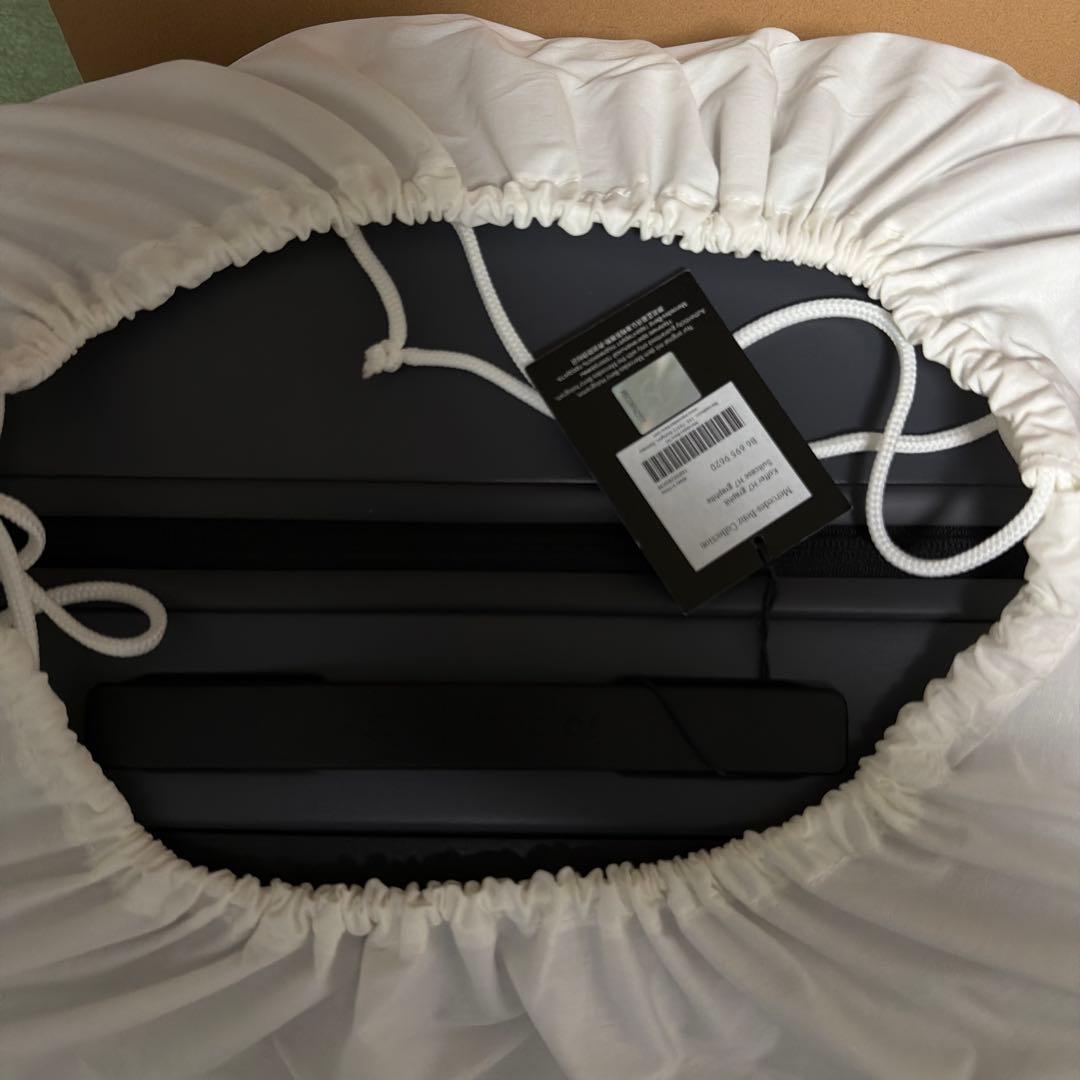 Mercedes-Benz × HORIZN STUDIOSスーツケース