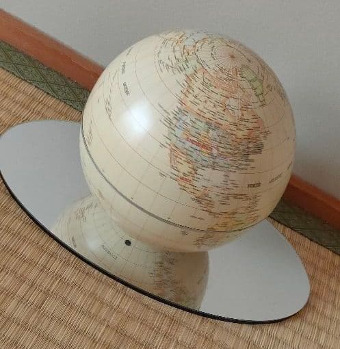 激レア 自動で回る地球儀