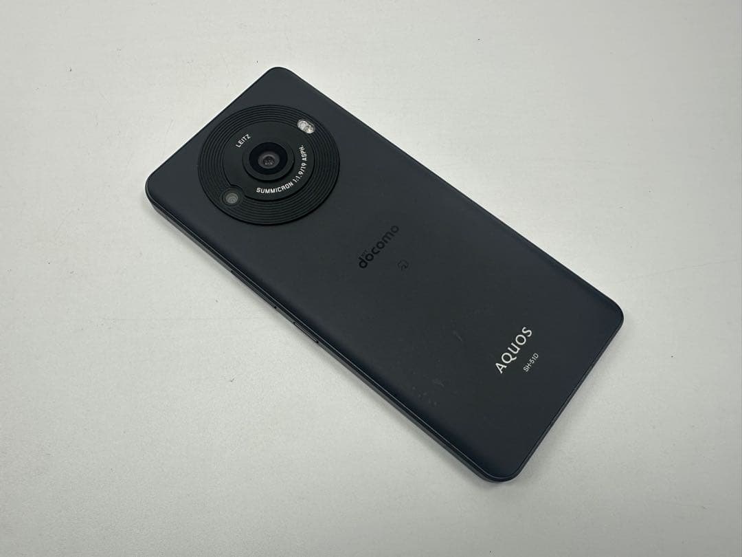 外観美品 Aquos R8 pro docomo 256gb simフリー