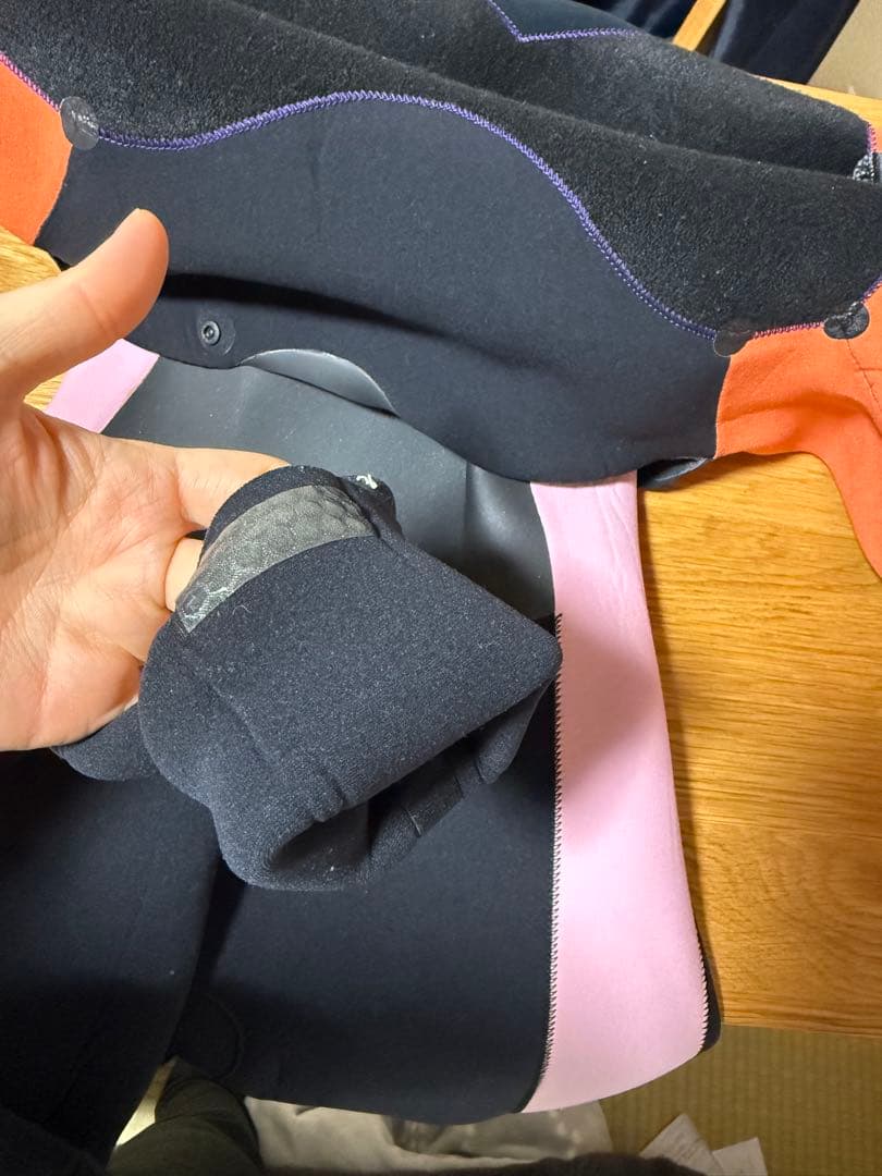 ROXY ウェットスーツ 黒 ピンク グレー