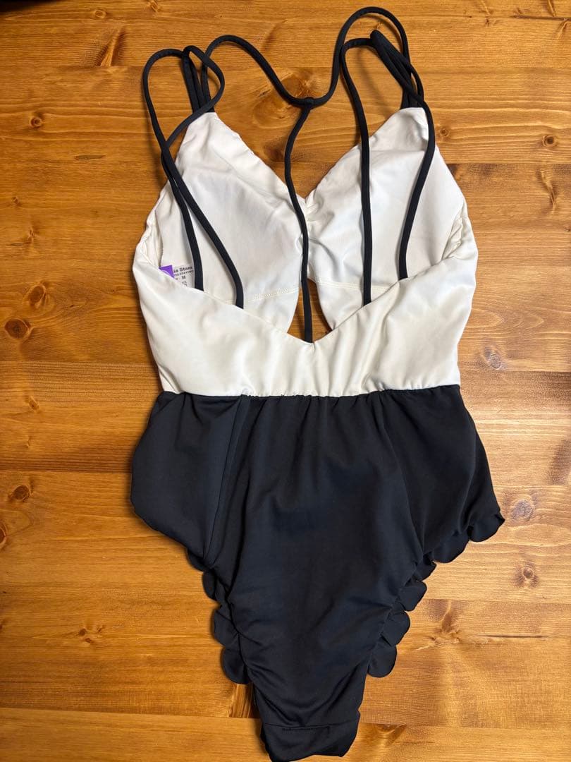 ALEXIA STAM ワンピース型水着　初期