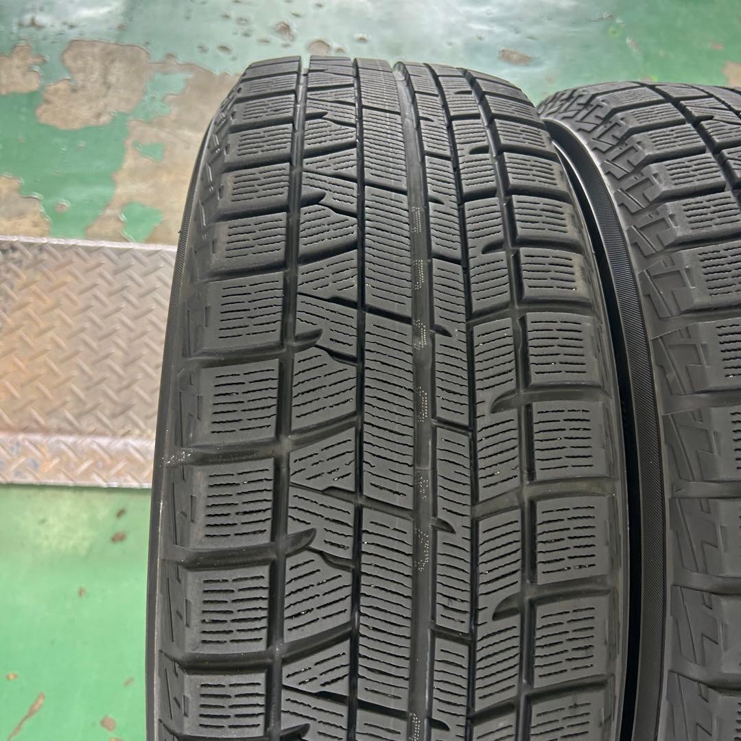 中古スタッドレス215/60R17ヨコハマ4本セット　カローラクロスなど