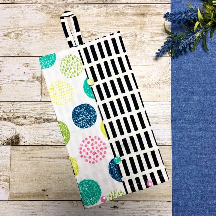 猫ちゃんドット柄ボックスティッシュカバー　模様替え車用子供部屋ミナペルホネン