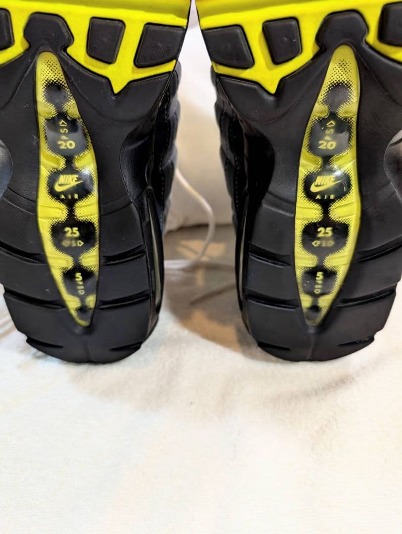 毎日値下げ　ナイキ エアマックス95 イエローグラデ 2020☆正規品☆美品☆