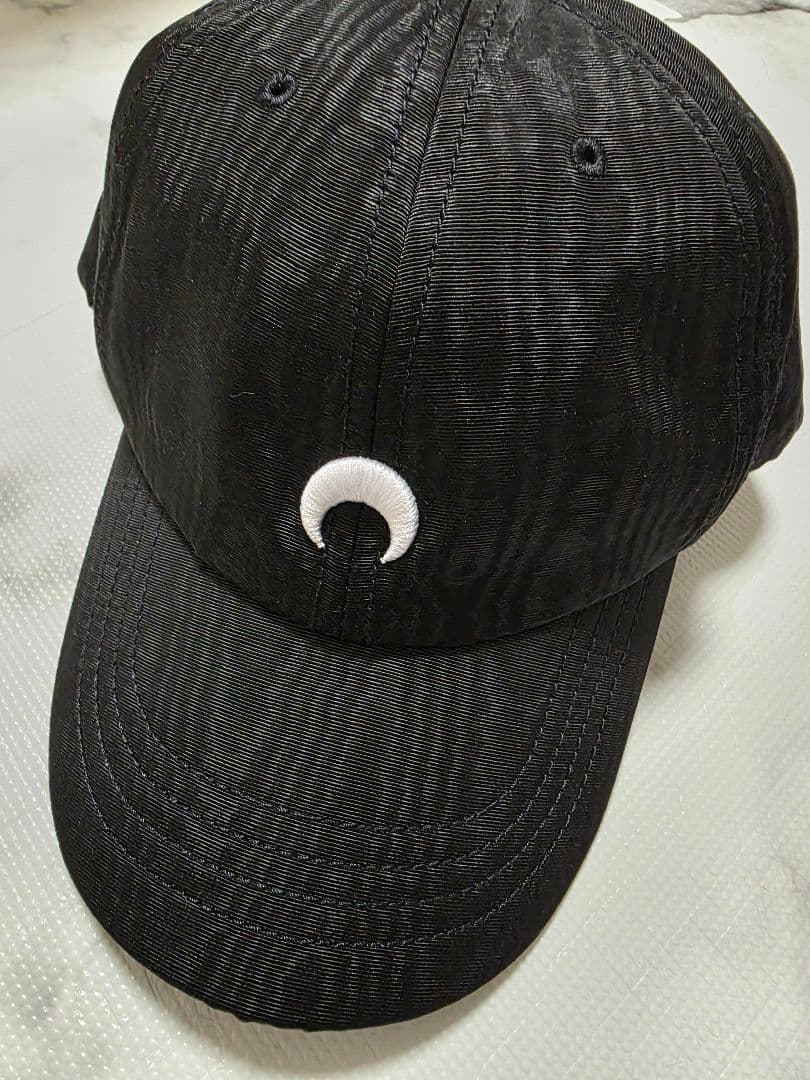 や*ー様 MARINE SERRE 三日月ロゴ キャップ ブラック KPOP ア