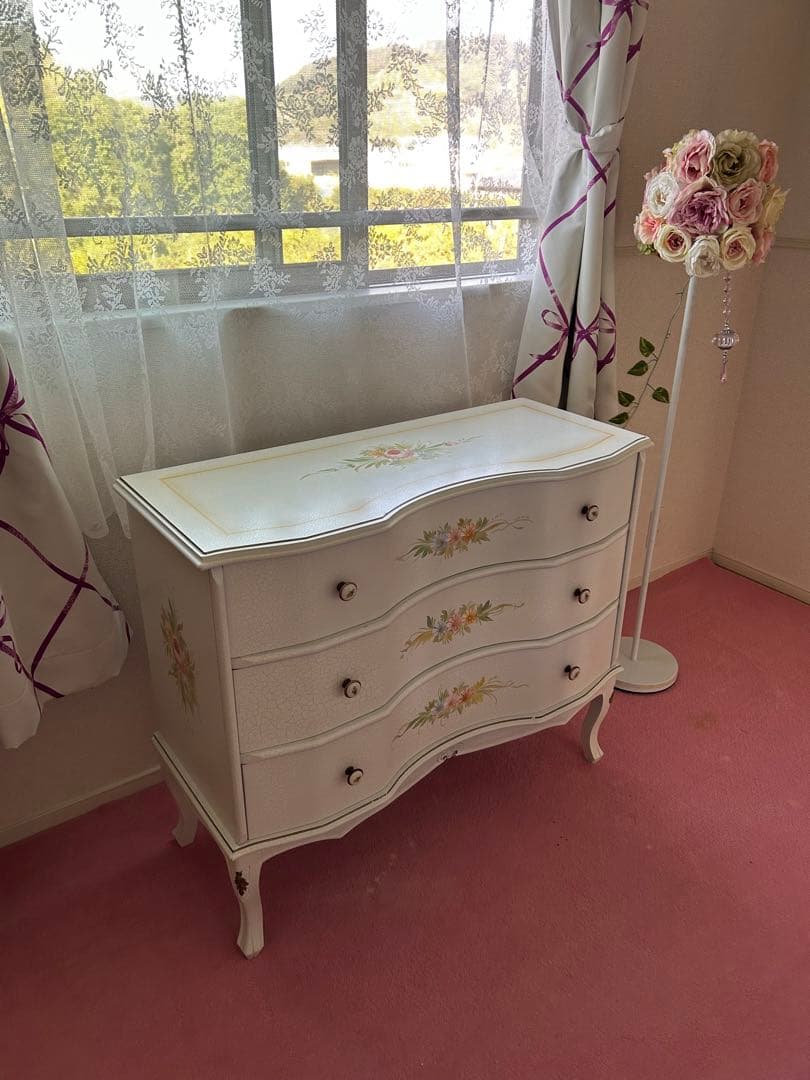 年内限定♡出品中❣️ロココ調　レア　猫足　姫系　ホワイト フラワー　3段チェスト