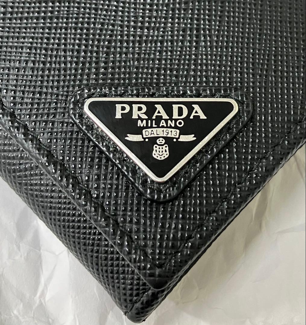 PRADA プラダ サフィアーノ トライアングル ケース 2MM935