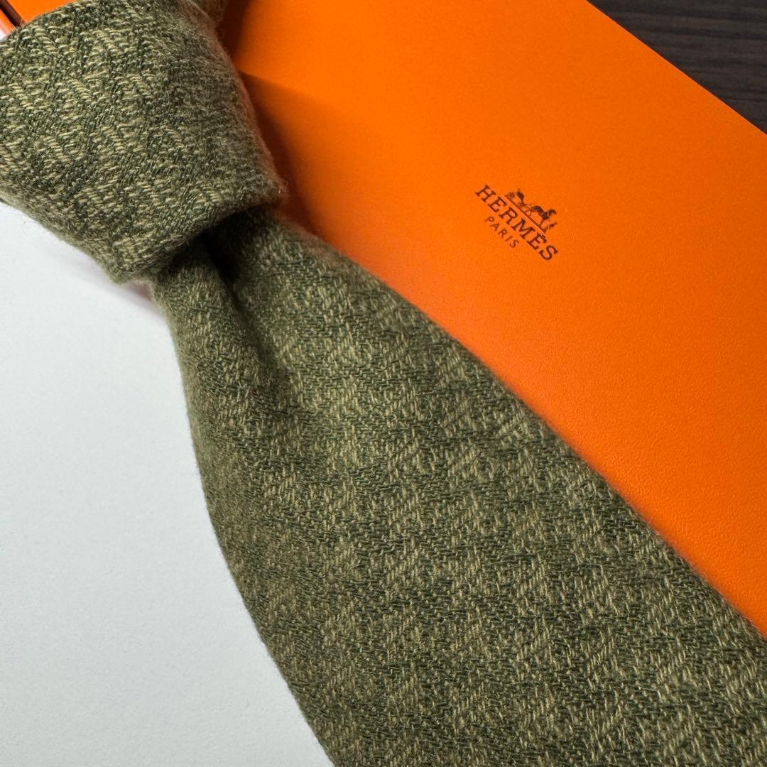 最高級 HERMES カシミヤ100% ヘリンボーン ネクタイ オリーブグリーン
