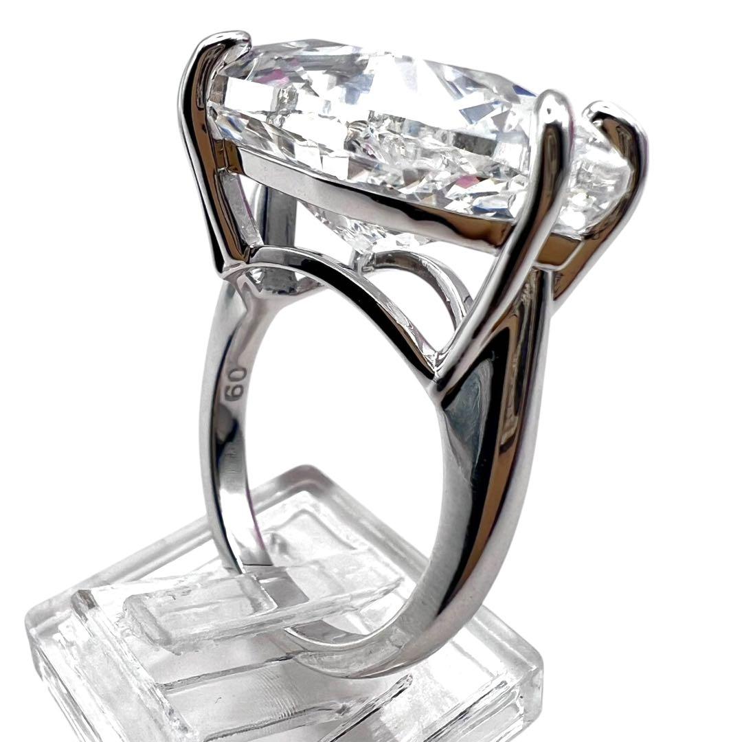 超美品✨スワロフスキー　クリスタル　ラージストーン　リング　指輪