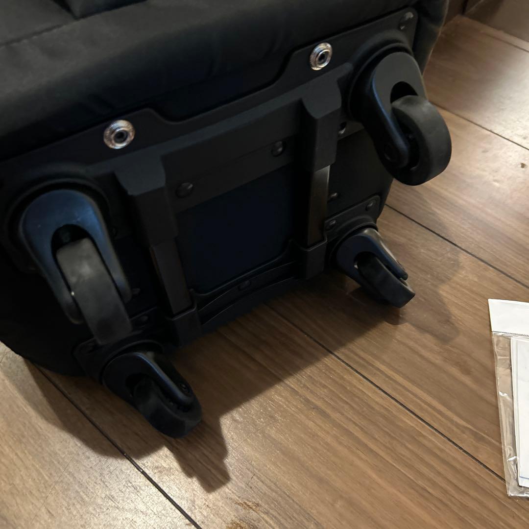 美品　カナナプロジェクト　キャリーケース　キャリーバック　黒　4輪　鍵