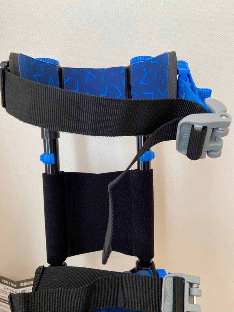 ぐっちゃん　WALK 3.0 ハンズフリー松葉杖