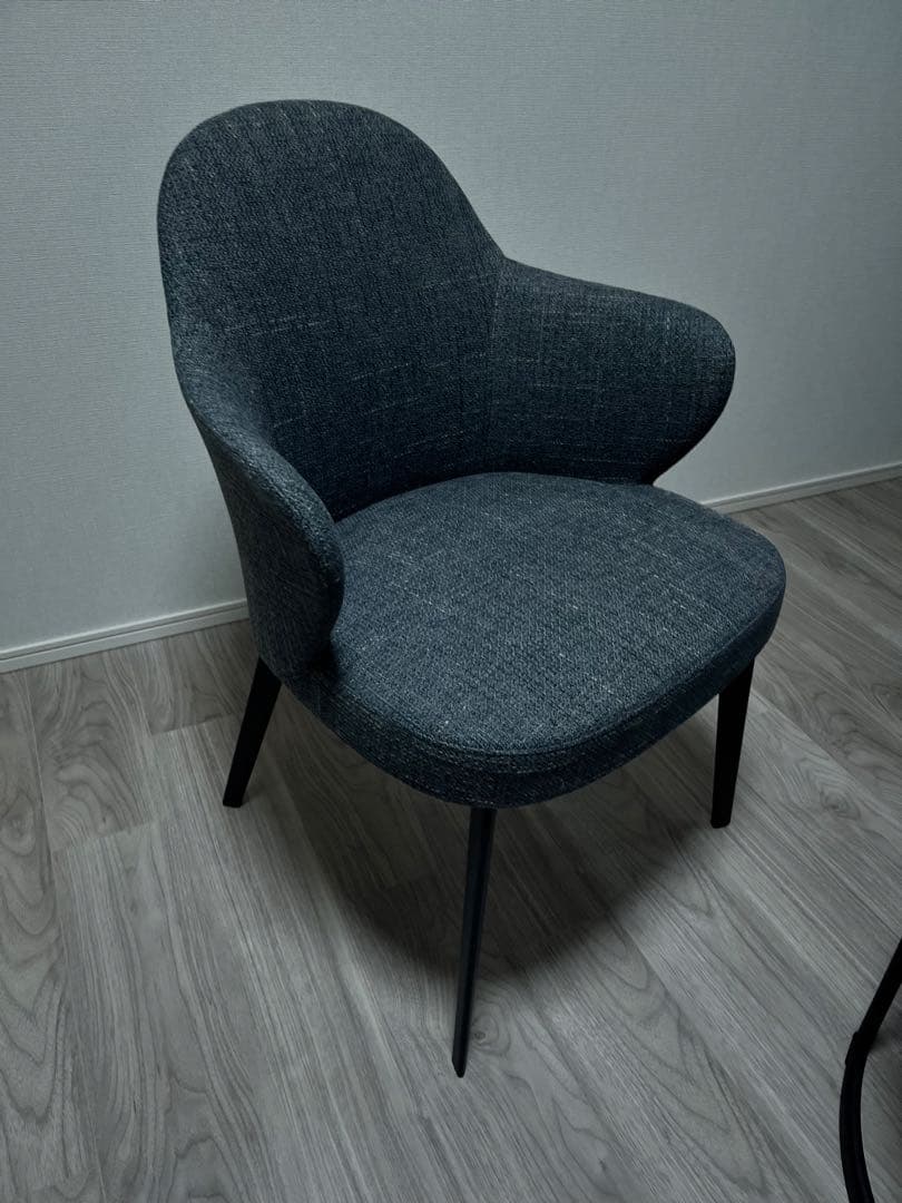 【1/31までの出品】定価45,790円　ダークグレー アームチェア