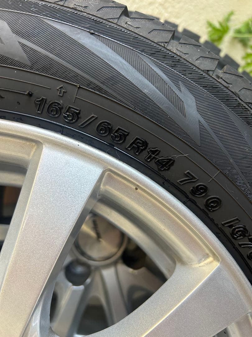 パッソ165/65R14 ヨコハマスタッドレス、アルミ、ナットセット　バリ溝