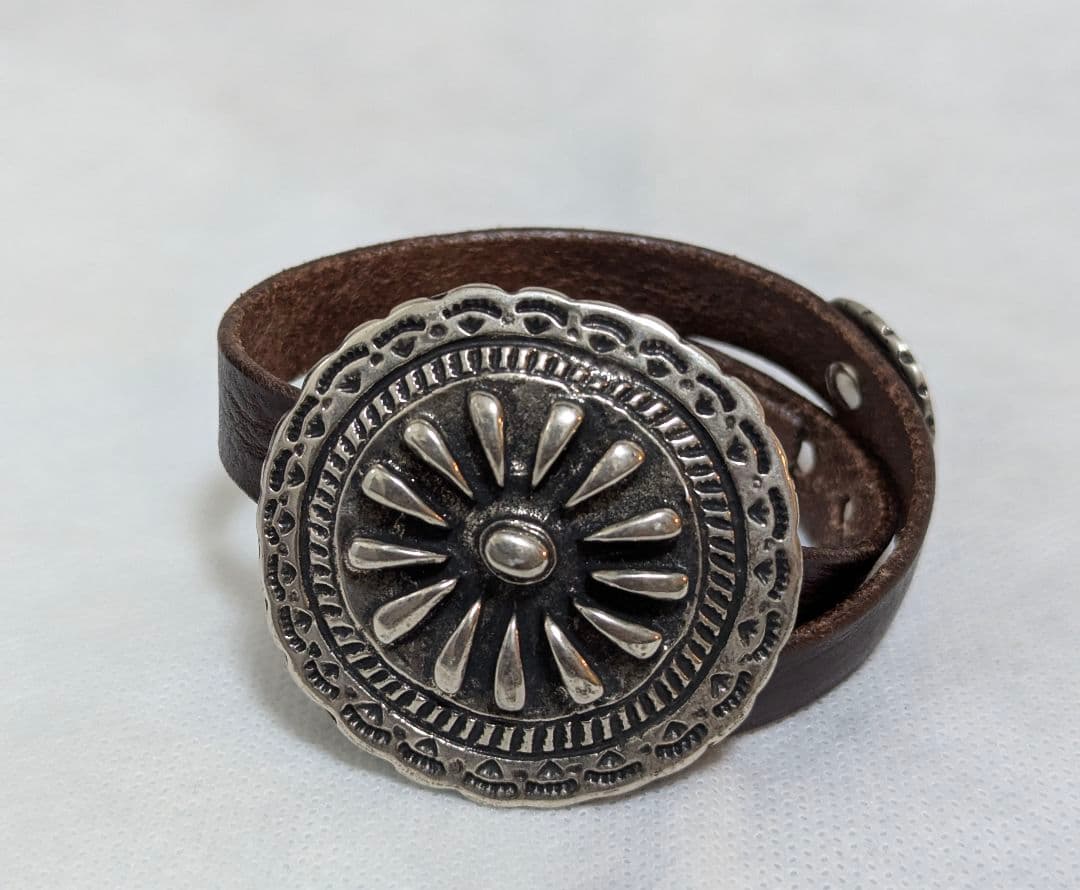 PUNTOVITA プントヴィータ コンチョブレスレット