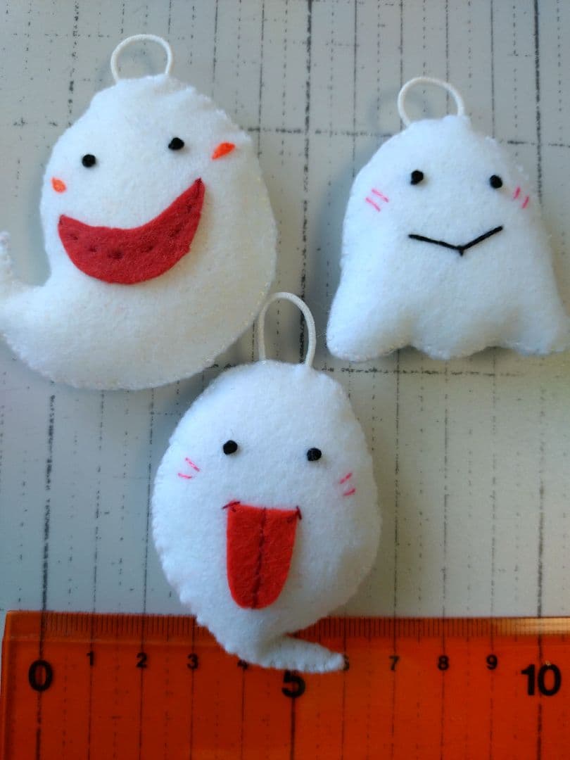 同梱予約済　フエルト　優しい顔のオバケちゃん等　ハロウィンオーナメント　９個
