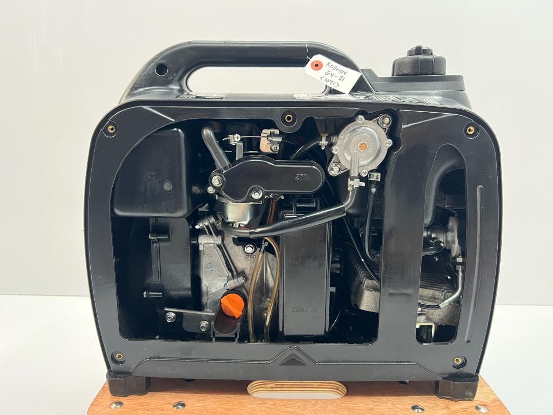 KOSHIN 工進 ポータブル インバータ発電機 GV-9i 動作良好 ♪
