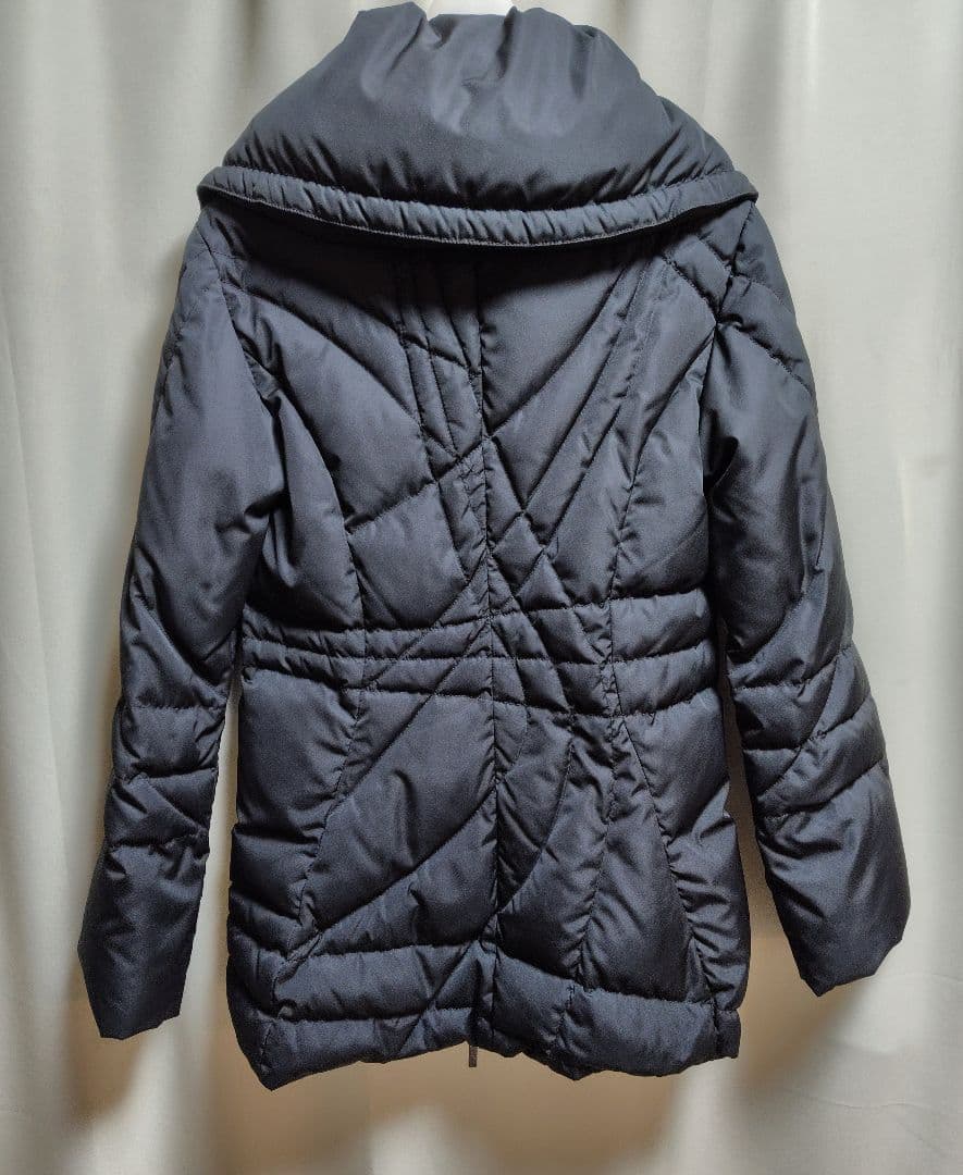 お値下げ【美品】MONCLER モンクレール 黒ダウンジャケット レディース
