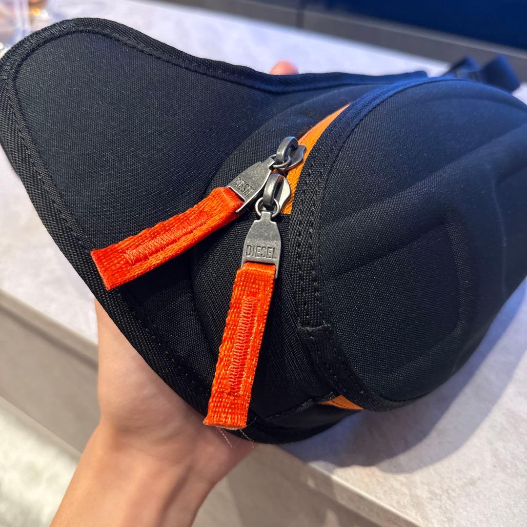 DIESEL ボディバッグ ほぼ未使用